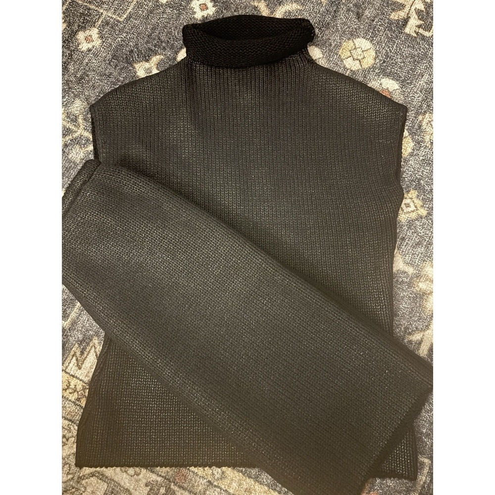 Per Se by Carlisle Vintage 2 Peice Set - Sleeveless Sweater & Skirt